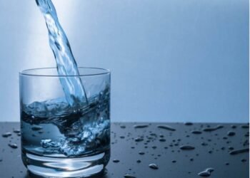 6 Important Signs That Your Body Needs More Water