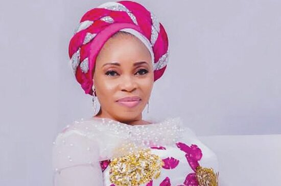 Tope Alabi Biography