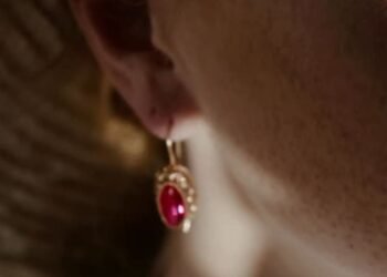 Items You Should Never Share With Others