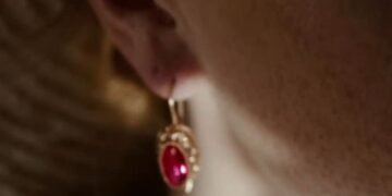 Items You Should Never Share With Others